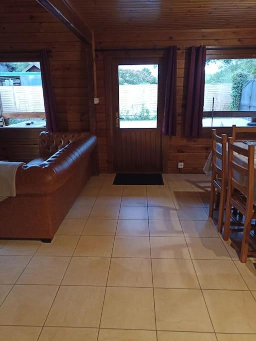 Chalet A La Campagne Bury  ภายนอก รูปภาพ